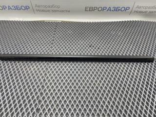 Уплотнитель (внутри) VW Polo (Sed RUS) 2011-2020 813102