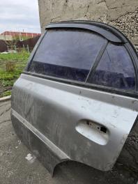 Дверь задняя левая Kia RIO 2000-2005 817131
