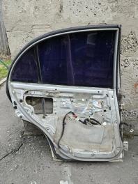 Дверь задняя левая Kia RIO 2000-2005 817131