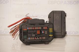 Блок предохранителей BMW 3-серия F30/F31/F80 2011-2020 819273