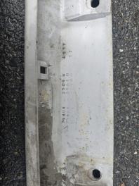 Порог левый Toyota Hilux Surf (N180) 12/1995 - 09/2002 SUV RZN185W, VZN185W, RZN180W, VZN180W, KZN185G, KZN185W, KDN185W 817978