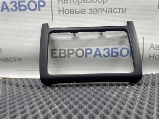 Рамка магнитолы VW Polo (Sed RUS) 2011-2020 813064