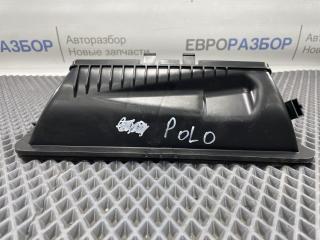 Воздухозаборник (внутри) VW Polo (Sed RUS) 2011-2020 813129