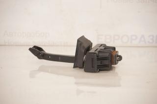 Ограничитель двери BMW 5-серия E60/E61 2003-2009 819143