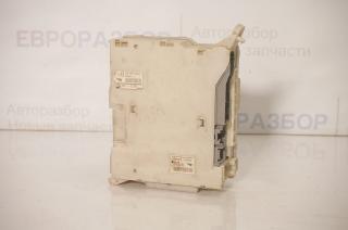 Блок предохранителей Lexus GS 300/400/430 2005-2011 817035