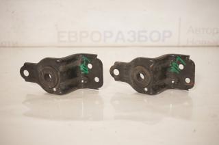 Крепление кронштейна радиатора Acura MDX 2001-2006 820064