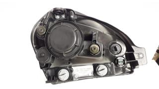 Фара левая Hyundai Tucson 2004-2010 811577
