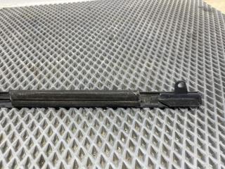 Накладка стекла Nissan Tiida (C11) 2007-2014 814347