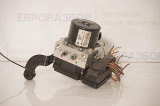 Блок управления ABS BMW 3-серия F30/F31/F80 2011-2020 818335