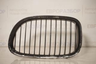 Решетка радиатора левая BMW 7-серия F01/F02 2008-2015 820214