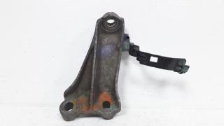 Кронштейн опоры двигателя Honda Civic 4D 2006-2012 811381