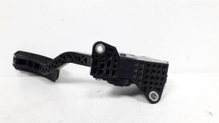 Педаль газа Toyota Camry V40 2006-2011 811877