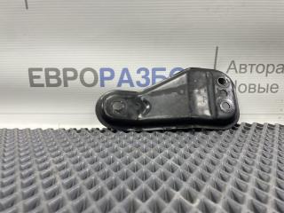 Кронштейн передней балки VW Polo (Sed RUS) 2011-2020 813013