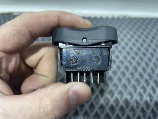 Кнопка стеклоподъемника Nissan Almera (G15) 2013-2018 813657