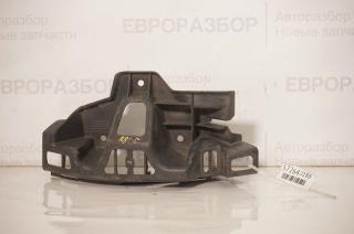 Кронштейн заднего бампера Land Rover Range Rover Sport 2005-2012 818920