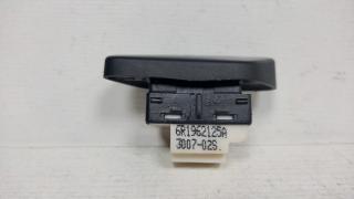 Кнопка центрального замка VW Polo (Sed RUS) 2011-2020 812811