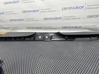 Накладка порога (внутренняя) VW Polo (Sed RUS) 2011-2020 813074