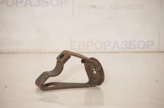 Кронштейн крепления заднего стабилизатора Mercedes Benz W203 2000-2006 820051