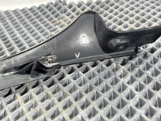 Накладка лобового стекла левая Renault Sandero 2009-2014 815811