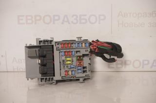 Блок предохранителей Cadillac SRX 2003-2009 818322