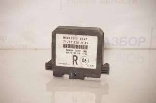 Блок электронный Mercedes Benz W203 2000-2006 817052