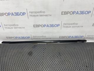 Накладка стекла Nissan Tiida (C11) 2007-2014 814347