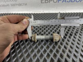 Болт переднего амортизатора Nissan Tiida (C11) 2007-2014 814400