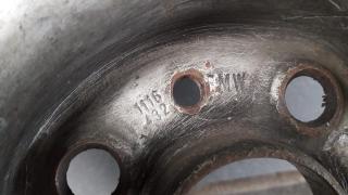Диск колесный железо BMW 3-серия E30 1982-1991 811278