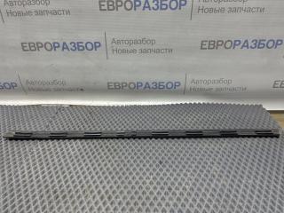 Уплотнитель стекла двери Nissan Almera (G15) 2013-2018 813809