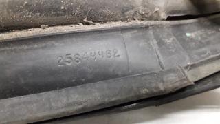 Уплотнитель (наружный) Cadillac Escalade III 2006-2014 811423