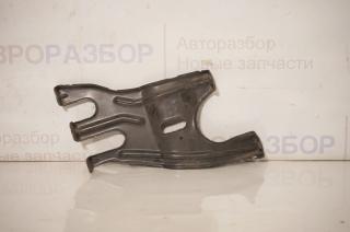 Кронштейн передней панели Mercedes Benz W203 2000-2006 820058