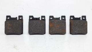Колодки тормозные задние дисковые к-кт Mercedes Benz W202 1993-2000 812013